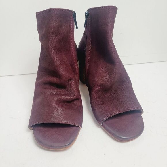 Vintage foundry Co. NWOB Sabrina open toe leather boot with block heel. size 9.5 - Picture 3 of 9